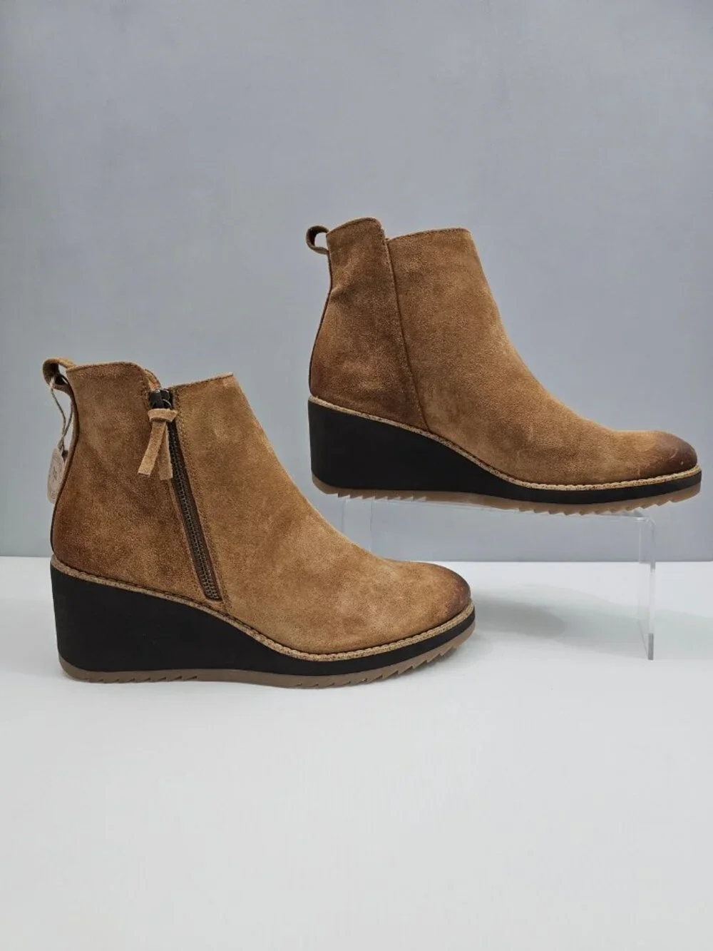 Sofft Emeline Waterproof Wedge Ankle Bootie Havana Brown Suede Womens 11 NEW